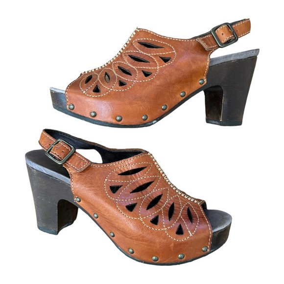 Dansko Shoes - NWOT DANSKO LEATHER Rowena Clog Platform slingback Brown cognac 7.5-8 38 EU